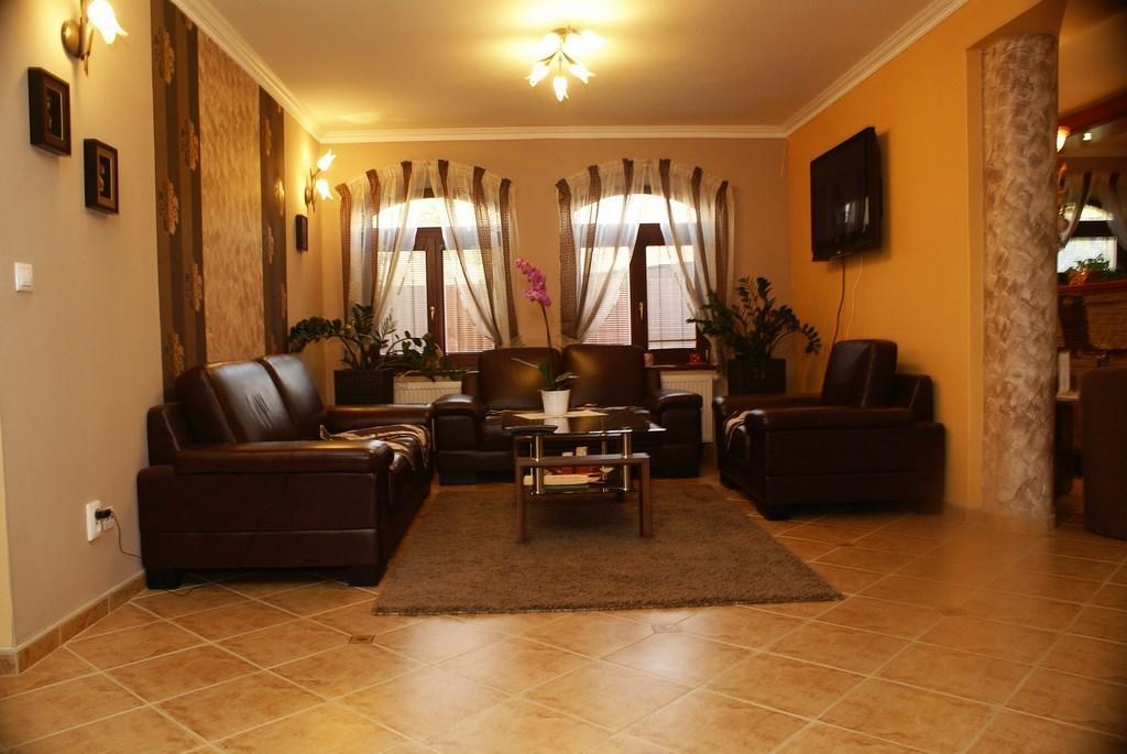 Hotel Alba Regia Pansion Egri Jahodná Exteriér fotografie