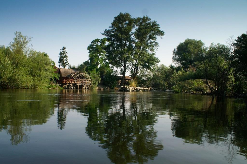 Hotel Alba Regia Pansion Egri Jahodná Exteriér fotografie