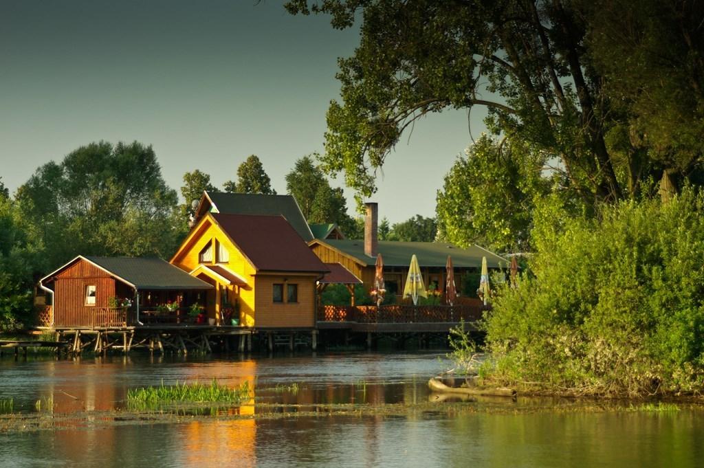 Hotel Alba Regia Pansion Egri Jahodná Exteriér fotografie
