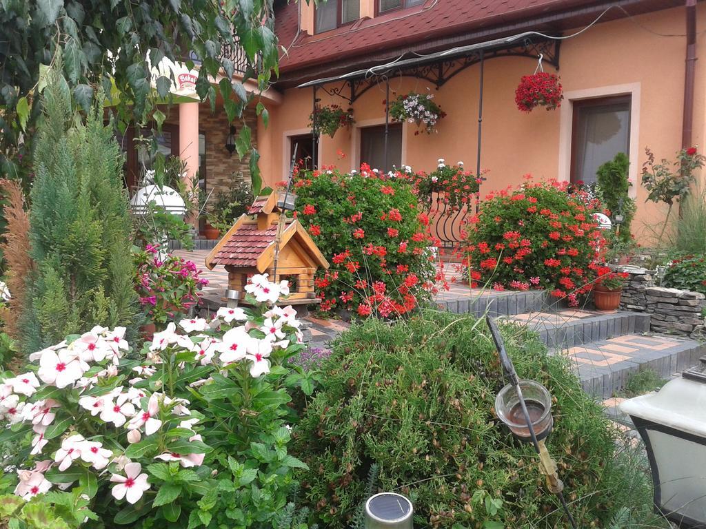 Hotel Alba Regia Pansion Egri Jahodná Exteriér fotografie